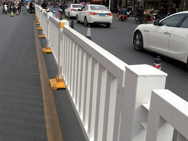 道路護欄