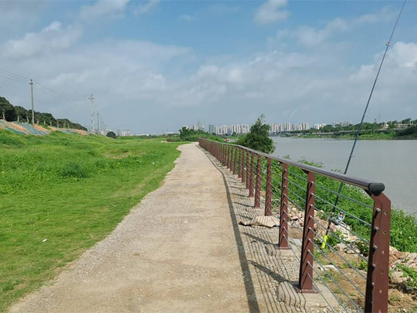 河道護欄